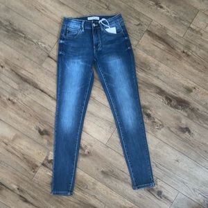 KanCan Mid-Rise Size 3/25